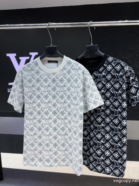 今GETしたい セール中 最旬のスタイルLOUIS VUITTONコピー ブランド 販売半袖Tシャツ 0