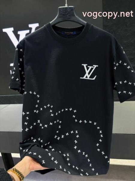 通販 ブランドLOUIS VUITTON1つは持ちたい 秋冬人気品 話題沸騰中半袖Tシャツ 2