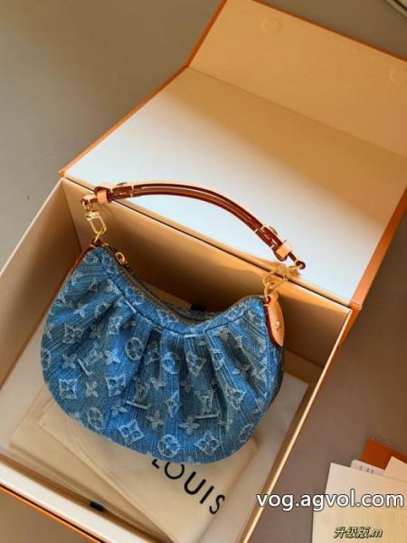 コピー 品 販売再入荷アイテム 人気雑誌掲載 上品で美シルエットバッグLOUIS VUITTON 0
