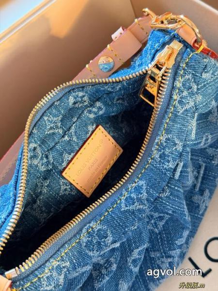 コピー 品 販売再入荷アイテム 人気雑誌掲載 上品で美シルエットバッグLOUIS VUITTON 2