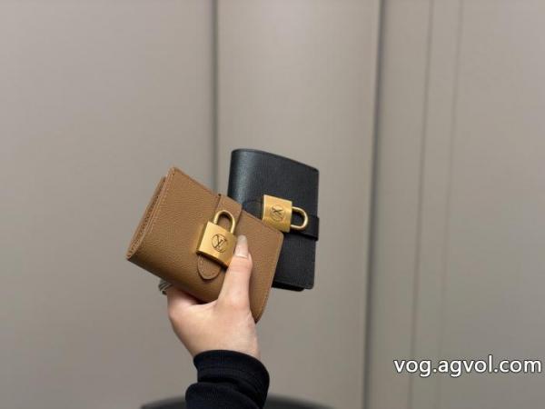 話題の新作到着 豊富なサイズ 大絶賛! ブランド スーパー コピー 通販LOUIS VUITTON財布 0