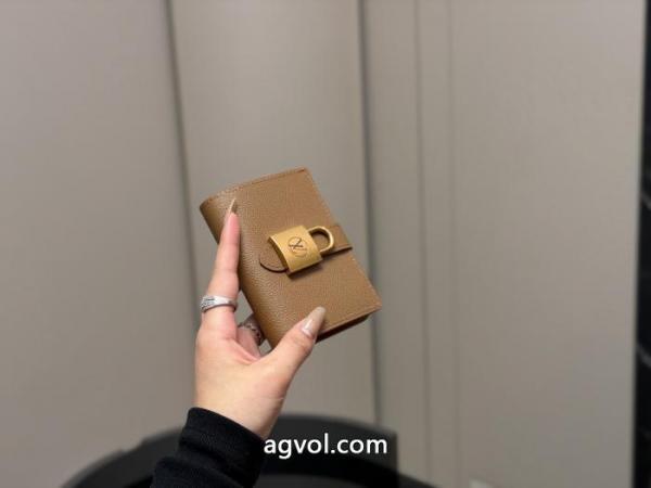 話題の新作到着 豊富なサイズ 大絶賛! ブランド スーパー コピー 通販LOUIS VUITTON財布 5