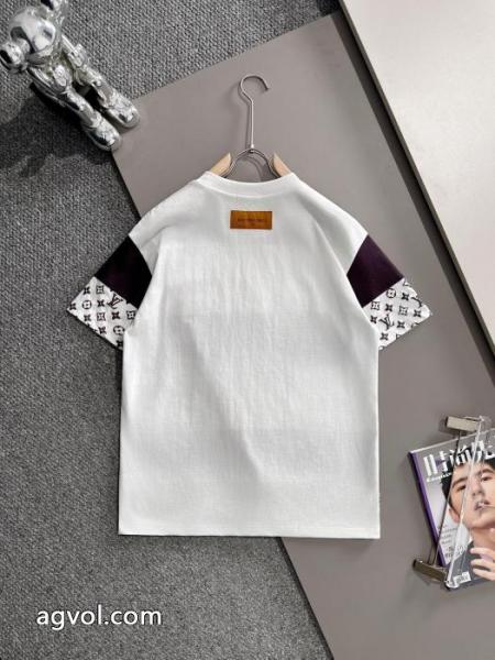 ブランド 品 スーパー コピー2026新作新品 涼しげな印象の HOT品質保証LOUIS VUITTON半袖Tシャツ 1