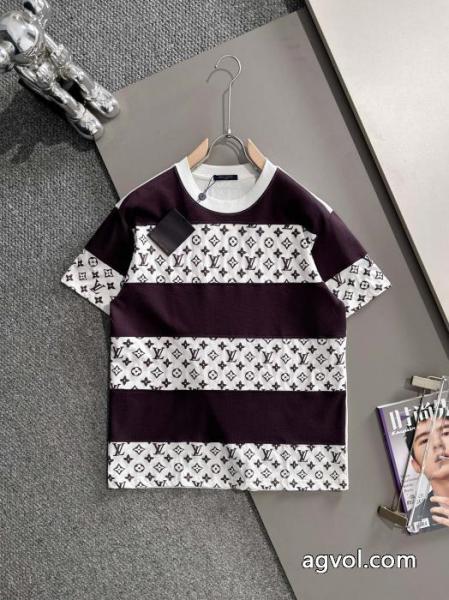 ブランド 品 スーパー コピー2026新作新品 涼しげな印象の HOT品質保証LOUIS VUITTON半袖Tシャツ 2