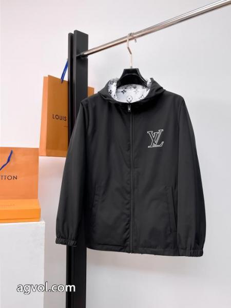 ジャケットコピー ブランド 通販 安心お洒落な印象 ポップ 格好良すぎるLOUIS VUITTON 4