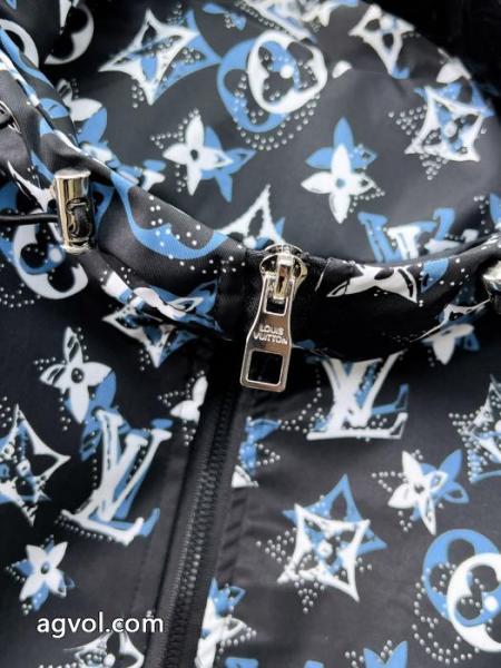 激安 通販 ブランド現代的な印象 清潔感溢れる SS26限定版LOUIS VUITTONジャケット 4