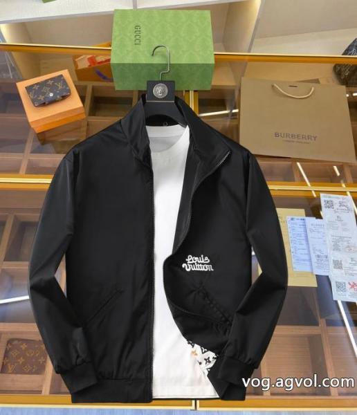 LOUIS VUITTONスーパー コピー 販売送料込み 希少品 2026-2026秋冬季超人気 ロゴがかっこいいコート.. 0 