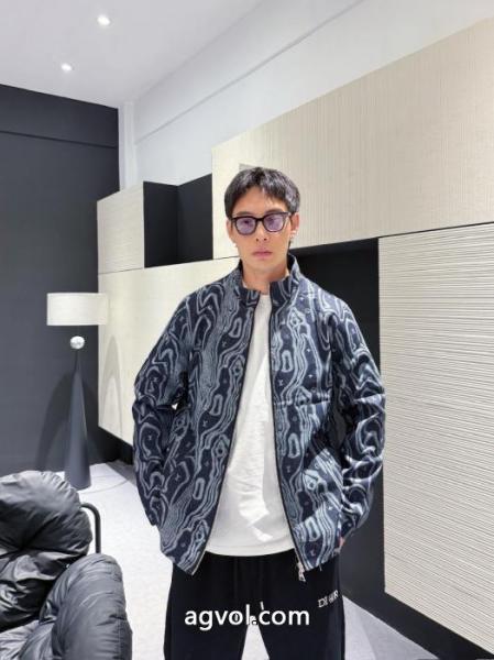 人気ブランド 大人気商品 首胸ロゴ LOUIS VUITTONコート通販 ブランド 1