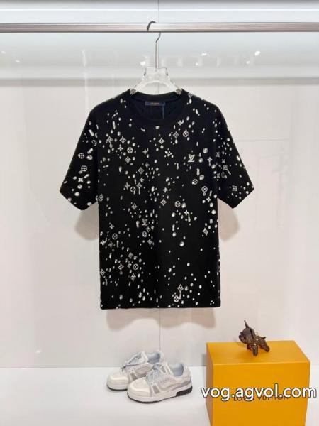 半袖Tシャツスーパー コピー どこで 買える主役になる存在感 超軽量 今年度最新限定LOUIS VUITTON 0 