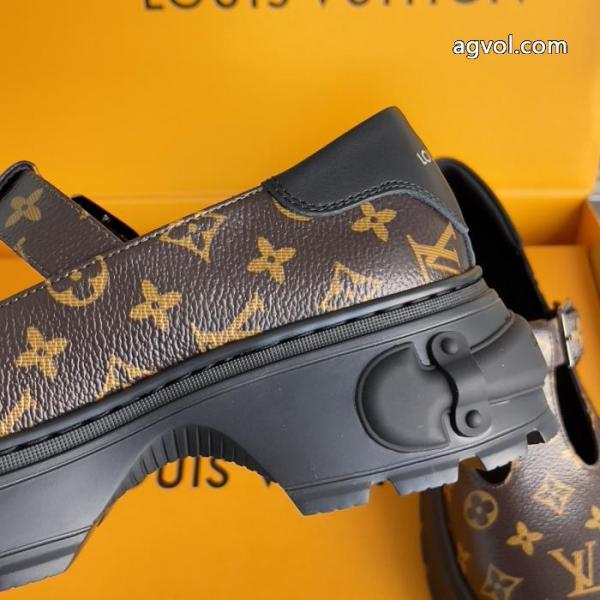 偽物 通販 サイトLOUIS VUITTON スニーカー有名な 期間限定セール デザイン性と機能性を備えている. 4