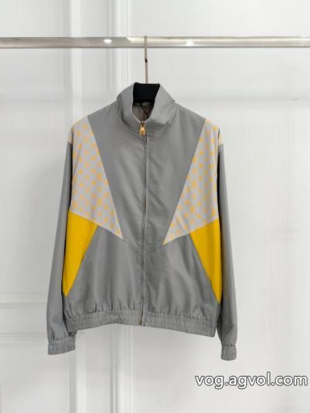 ジャケットLOUIS VUITTONきれいめ上品に お洒落 着回し力抜群のシンプル偽 ブランド  0 
