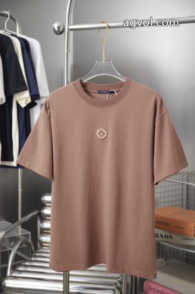 半袖TシャツLOUIS VUITTON軽くて嬉しい 話題の新作到着 最大の魅力ブランド 品 コピー 1