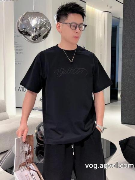 スーパー コピー 品期間限定セール 定番素敵 お洒落な印象に半袖TシャツLOUIS VUITTON 0