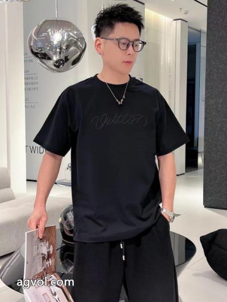 スーパー コピー 品期間限定セール 定番素敵 お洒落な印象に半袖TシャツLOUIS VUITTON 4