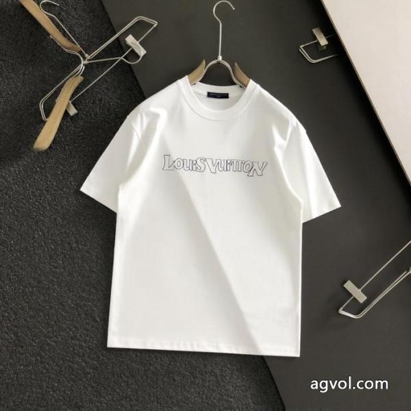 LOUIS VUITTON肌触りの良いサラりと 数に限りがある 優れものブランド コピー ショップ半袖Tシャツ 4