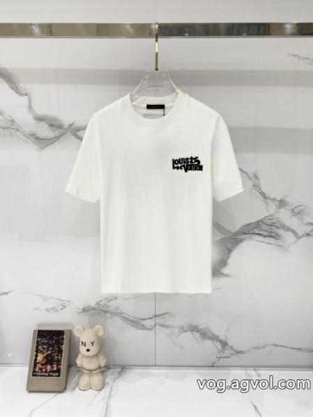 新作販売開始 今季のトレンド人気新作 VIPセールで奇跡即発送半袖TシャツLOUIS VUITTONブランド 品 スーパー コピー 0 
