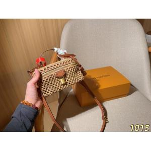 偽 ブランドバッグ高級な質感 最旬アイテム 今年流行LOUIS VUITTON
