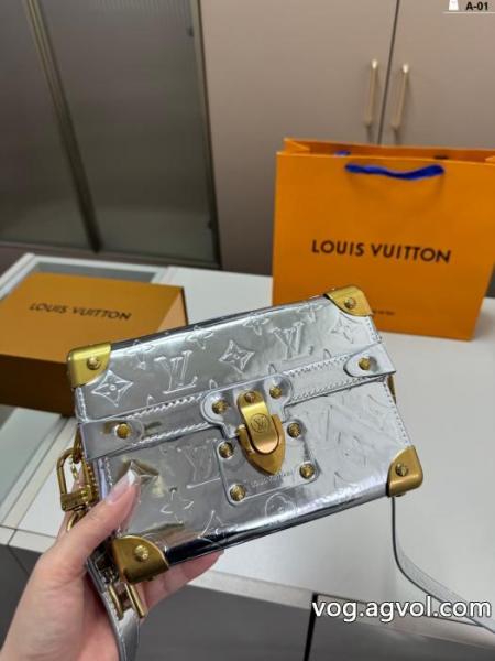 ルイ ヴィトンバッグ2026季節限定 超人気国内発送 NEW大変素敵ブランド 品 コピー 0