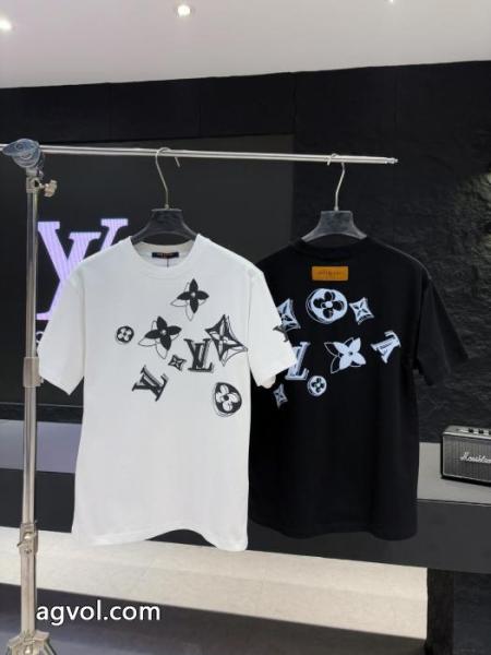 ブランド コピー 通販LOUIS VUITTON高級感溢る 魅力的な 軽やかな素材感半袖Tシャツ 1