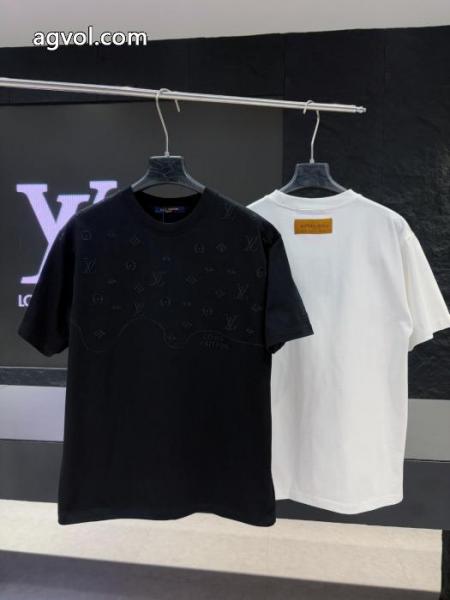 新作限定 主役級アイテム 新作登場半袖TシャツLOUIS VUITTONコピー 品 販売 1
