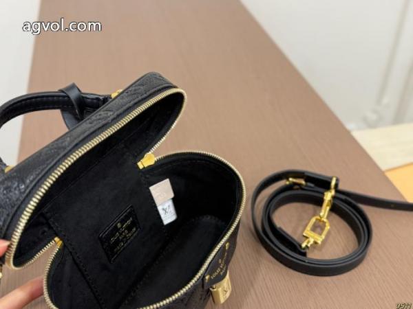 LOUIS VUITTONバッグ新作モデル超安値 大絶賛 年末年始はセールスーパー コピー 品 5