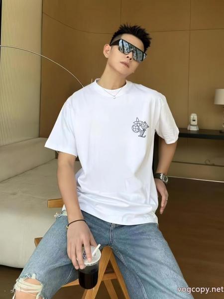 ブランド コピー 優良2026最安値！ HOT セール 激安 お買い得半袖Tシャツルイ ヴィトン 0 