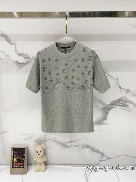 絶対に買える! 輝く高級感満点 使い勝手も良好半袖Tシャツ偽 ブランド 販売LOUIS VUITTON 0