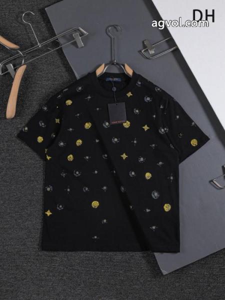 話題の新作 独特な 韓国ファッションLOUIS VUITTONコピー 商品 販売半袖Tシャツ 4