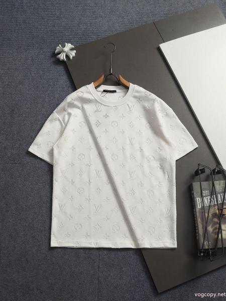 半袖Tシャツ上品で美シルエット 新作限定セール 究極の美しさLOUIS VUITTON 2026スーパーコピー 0