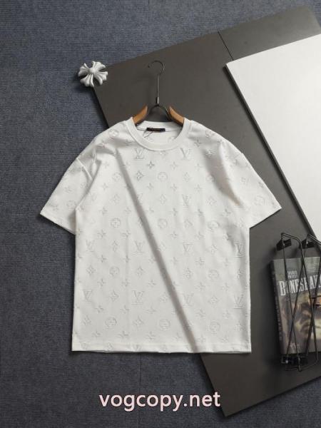 半袖Tシャツ上品で美シルエット 新作限定セール 究極の美しさLOUIS VUITTON 2026スーパーコピー 4