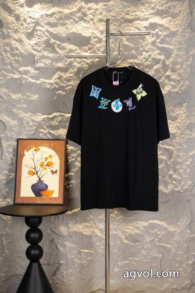 LOUIS VUITTON希少限定 早者勝ち お洒落さんの愛用率が高い半袖Tシャツブランド レプリカ 5 