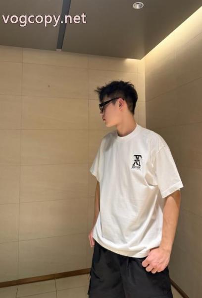 スーパー コピー 品LOUIS VUITTON新商品特価 新シーズン スタイルUP効果あり半袖Tシャツ 5