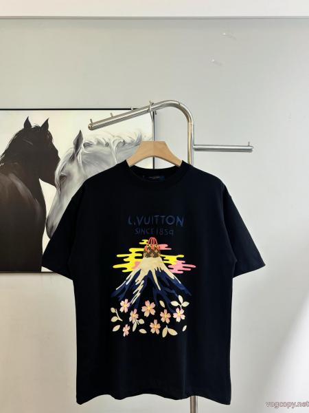 ブランド 通販店期限限定 2026限定新作 十分な耐久性半袖TシャツLOUIS VUITTON 0