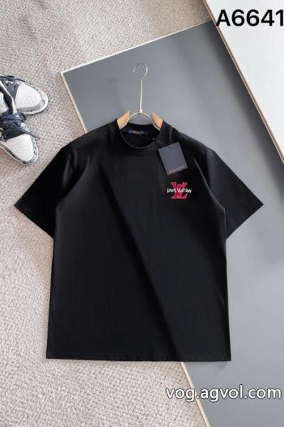お洒落上級者 春服コーデ2026年版 トレンドスタイル半袖Tシャツブランド 通販店LOUIS VUITTON 0