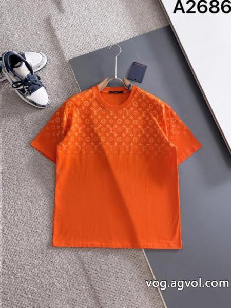 上品スタイル 2026新作品 激安セール半袖TシャツLOUIS VUITTONブランド コピー 通販 0