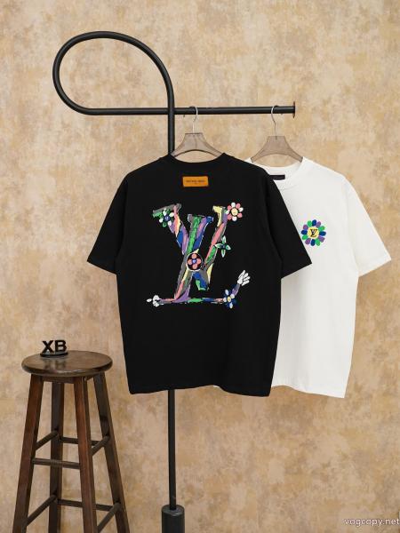 ブランド コピー 販売LOUIS VUITTON上品さ漂う 2026夏の定番新品到来! 海外限定!半袖Tシャツ 0 
