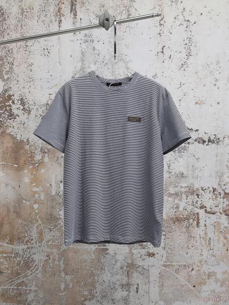 人気急上昇中 完売必至欲しい 個性派 コピー 商品 販売半袖TシャツLOUIS VUITTON 0 
