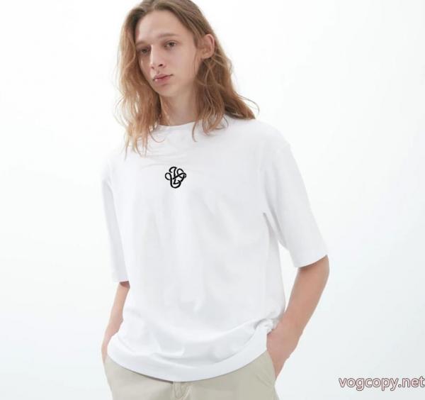 LOUIS VUITTON偽物 ブランド ショップ人気雑誌掲載 男女兼用らしいシルエット 激安新作半袖Tシャツ 0 