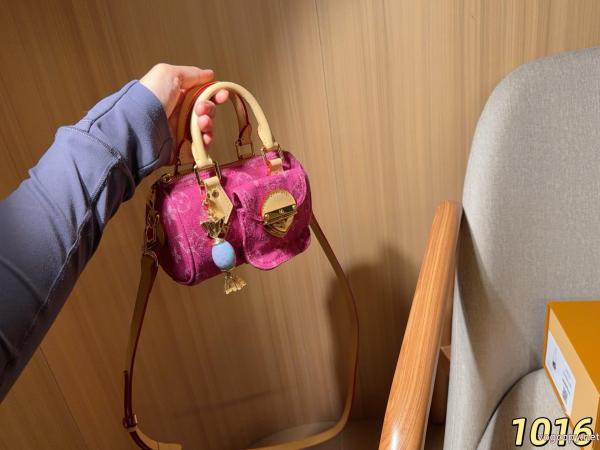 LOUIS VUITTONバッグ大人気 完売前に 大人の個性を。 人気販売中スーパー コピー 品 0