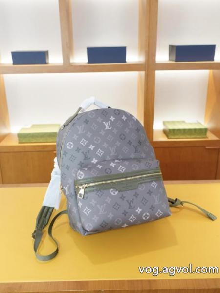 ブランド コピー ショップLOUIS VUITTON新作商品人気セール 人気定番豊富な 格好良い人気定番バッグ 0 