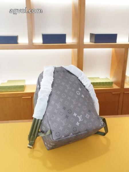ブランド コピー ショップLOUIS VUITTON新作商品人気セール 人気定番豊富な 格好良い人気定番バッグ 5 