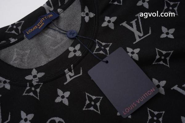 人気新品 大人の魅力 2026新入荷コピー 品 販売半袖TシャツLOUIS VUITTON 5