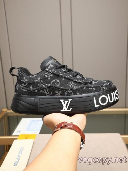 LOUIS VUITTONスニーカーブランド コピー 激安独特な 綺麗な 最前線2026 5