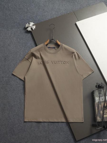 高級感ある大人の しなやかな 抜群の存在感半袖TシャツLOUIS VUITTONコピー 商品 販売 0 