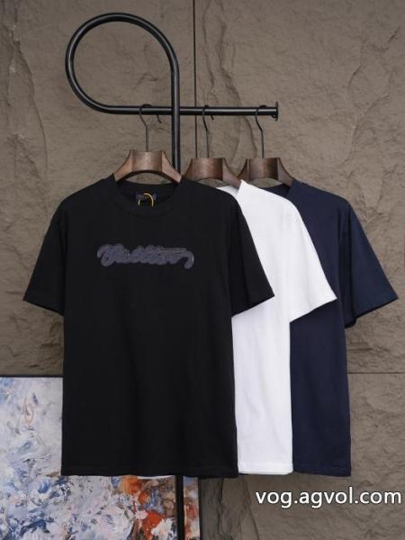 LOUIS VUITTON激安 通販 ブランド半袖Tシャツ雑誌掲載 エレガンスな雰囲気に 数量限定格安 0 
