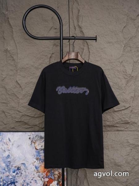 LOUIS VUITTON激安 通販 ブランド半袖Tシャツ雑誌掲載 エレガンスな雰囲気に 数量限定格安 5 