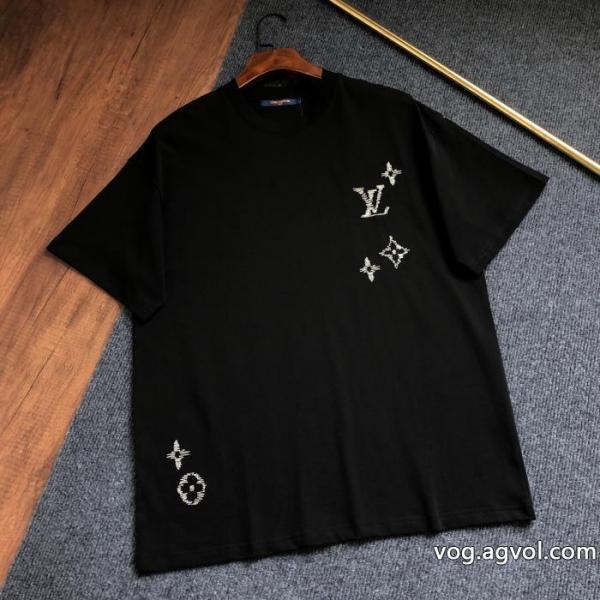 トレンド感のある 最新作即発 2026年最注目のルイ ヴィトン半袖Tシャツコピー ブランド 0