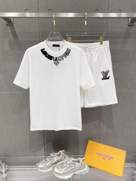 ブランド フェイクセット今年らしいおすすめ新品 HOT品質保証 高級感あるLOUIS VUITTON 0 