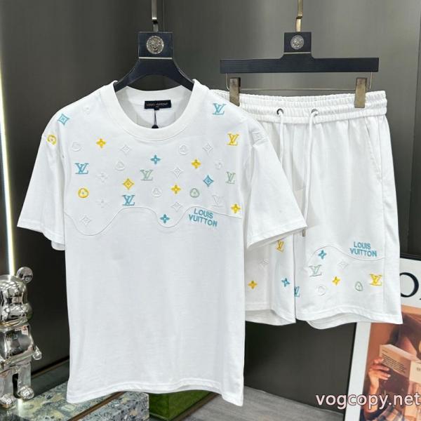 LOUIS VUITTONコピー 商品 販売セット人気売れ筋商品 今シーズン新作 2026物先行発売  0 