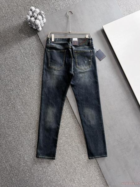 ジーンズブランド コピーLOUIS VUITTONHOT新品 完売必須限定SALE 今季はファション感漂う 0 